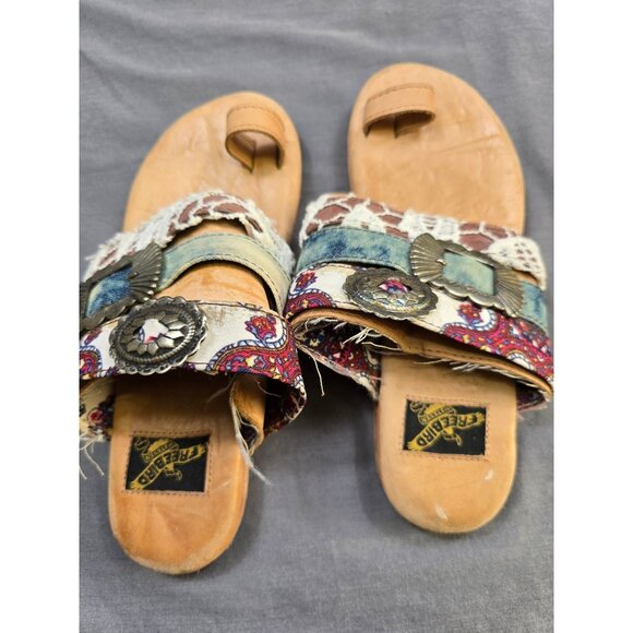 Freebird By Steven Lava Boho Slides Sandals Size 6 Paisley Lace Leather Sole - Picture 4 of 6
